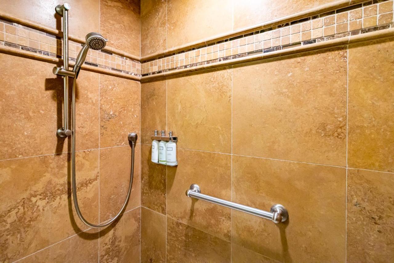 J Patrick Inn Кэмбриа Экстерьер фото