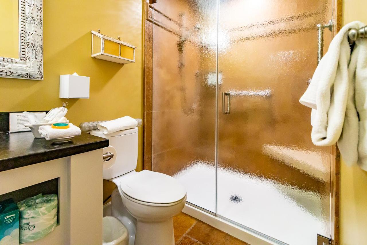 J Patrick Inn Кэмбриа Экстерьер фото